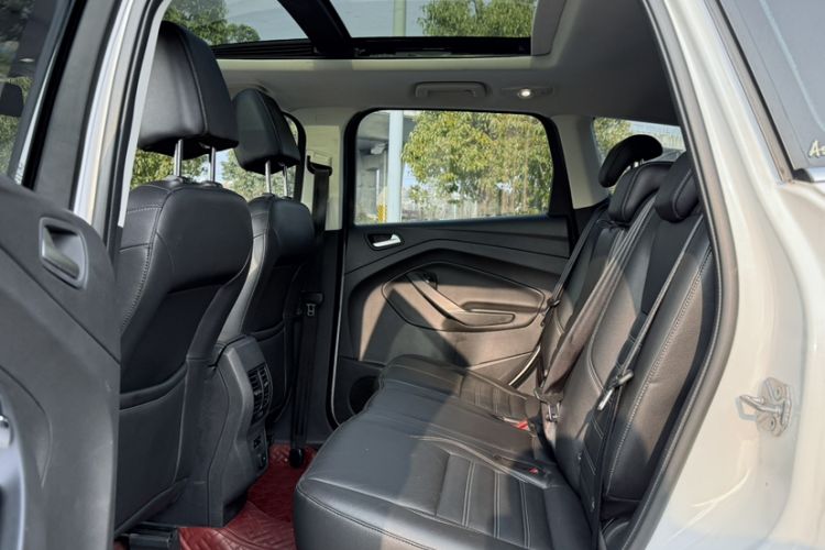 Used Ford Kuga 2019 EcoBoost 180 Two-Wheel-Drive Titanium Plus Model China V Standard