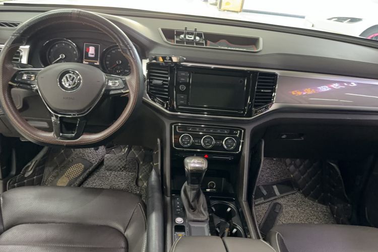 Used Volkswagen Teramont 2019 330TSI Two-Wheel-Drive Luxury Edition China VI Standard
