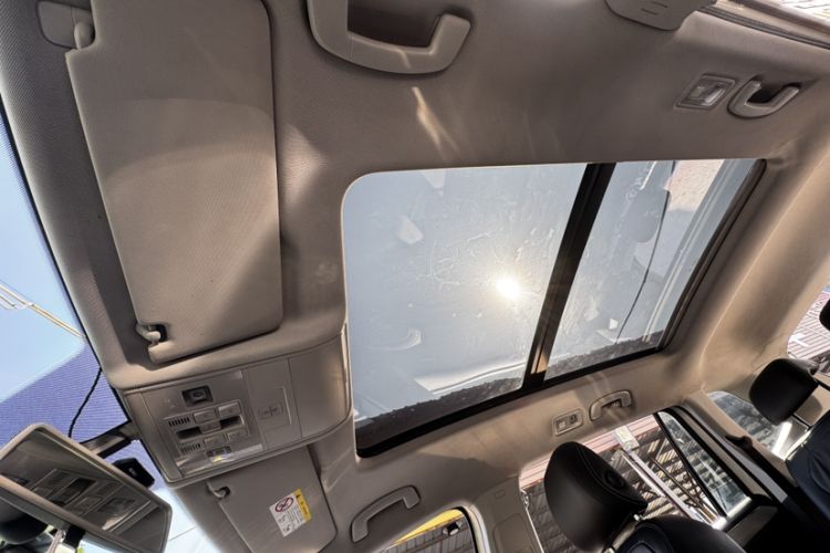 Used Volkswagen Tiguan L 2019 330TSI Automatic Two-Wheel Drive Panoramic Comfort Edition China VI Standard
