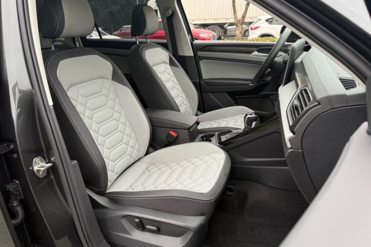 Used Volkswagen Tayron 2024 330TSI Two-Wheel Drive Luxury Plus Advanced Version
