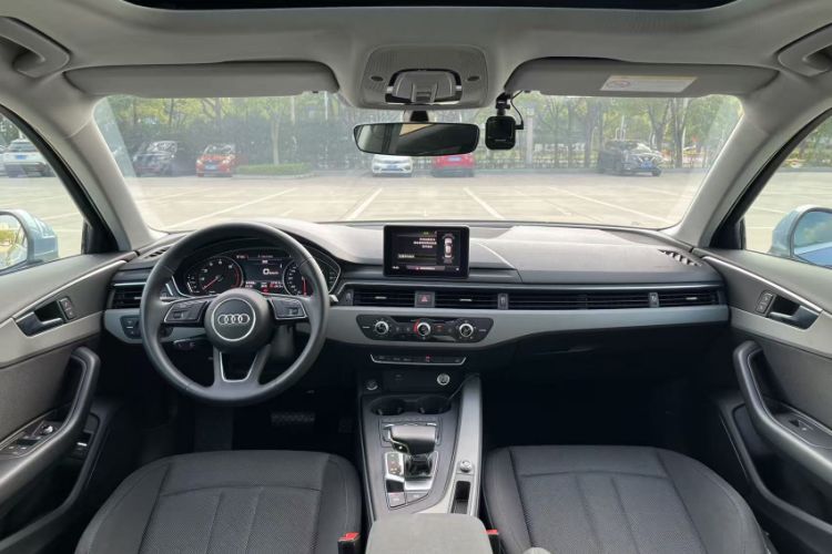 Used Audi A4L 2018 30th Anniversary Edition 40 TFSI Trendy Model
