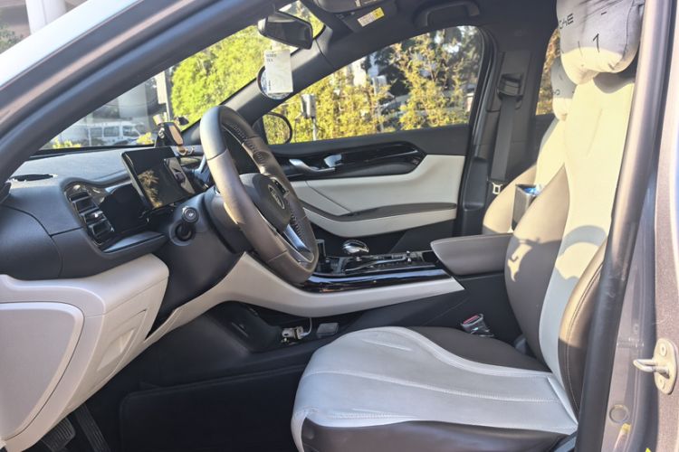 Used BYD Qin PLUS 2024 HONOR Edition DM-i 55KM Leading Model
