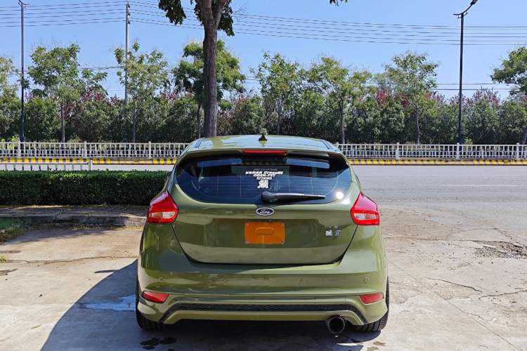 Used Ford Focus 2017 Hatchback EcoBoost 180 Automatic Sport Model
