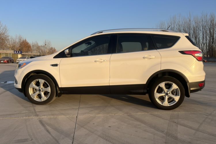 Used Ford Kuga 2018 EcoBoost 180 Two-Wheel-Drive Platinum Edition