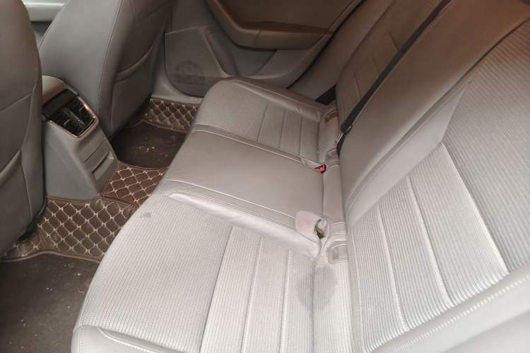 Used Skoda Octavia 2015 1.6L Automatic Yijie Edition
