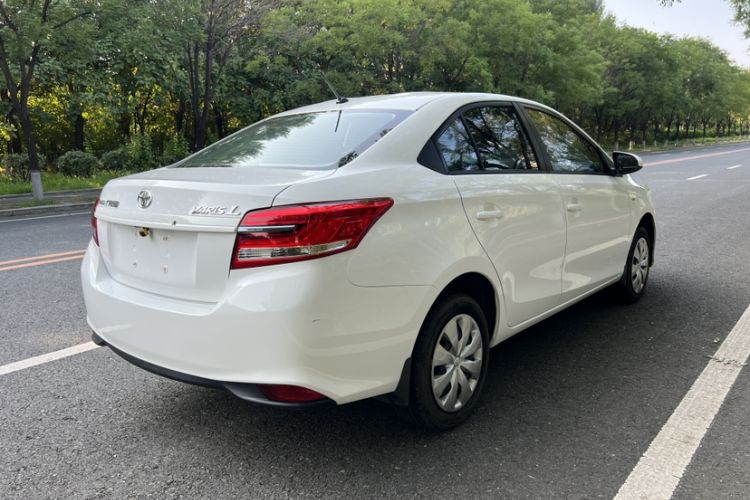Used Toyota YARiS L 2019 1.5E CVT Dynamic Edition China VI compliant
