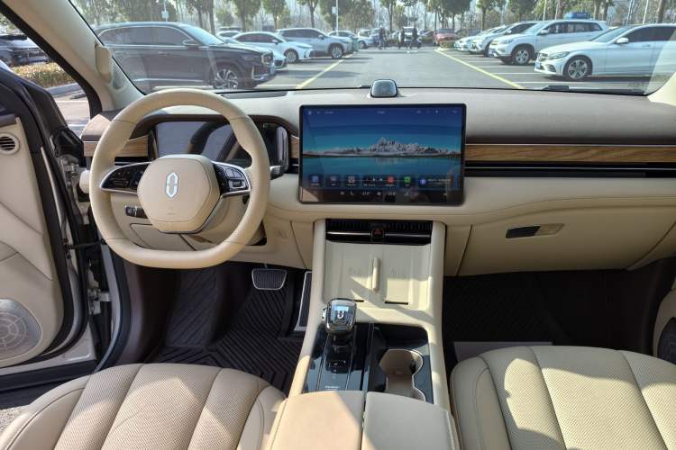 Used Hima AITO M7 2024 1.5T Rear-Drive Plus Version 5 Seats
