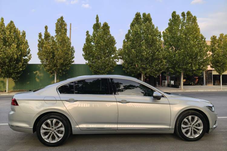 Used Volkswagen Magotan 2018 330TSI DSG Luxury Model

