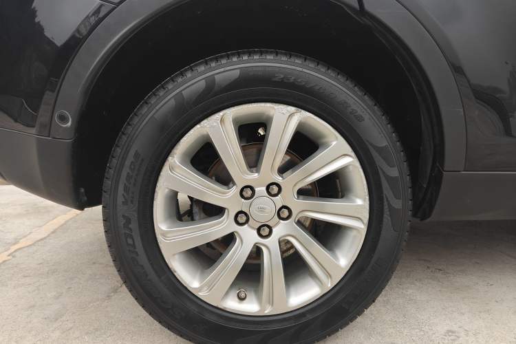 Used Land Rover Discovery Sport 2019 240 PS SE Version China VI Standard