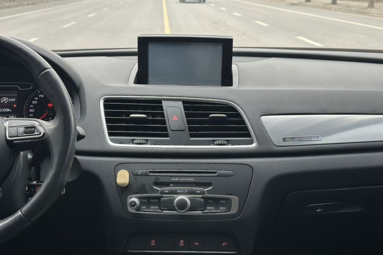 Used Audi Q3 2015 35 TFSI quattro Technology Edition
