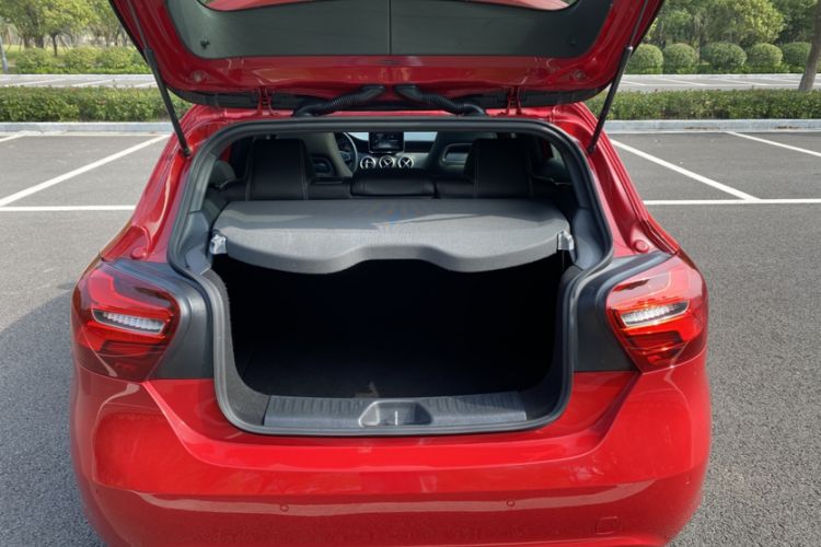 Used Mercedes-Benz A-Class 2016 A 200 Fashion Model
