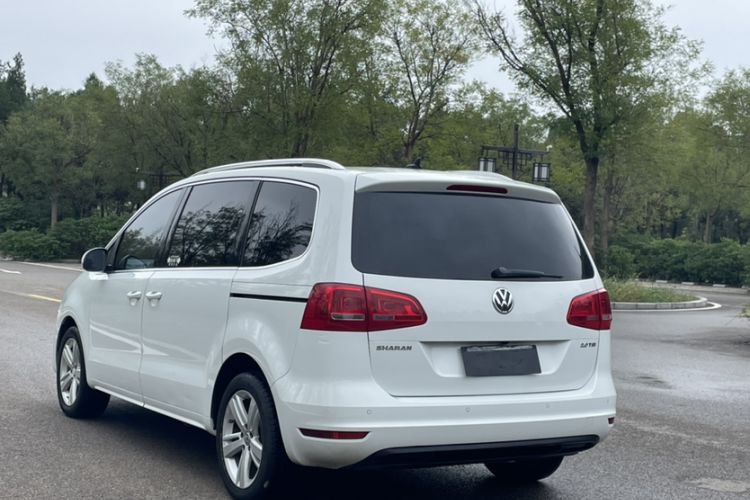 Used Volkswagen Sharan 2014 2.0 TSI Comfort Model

