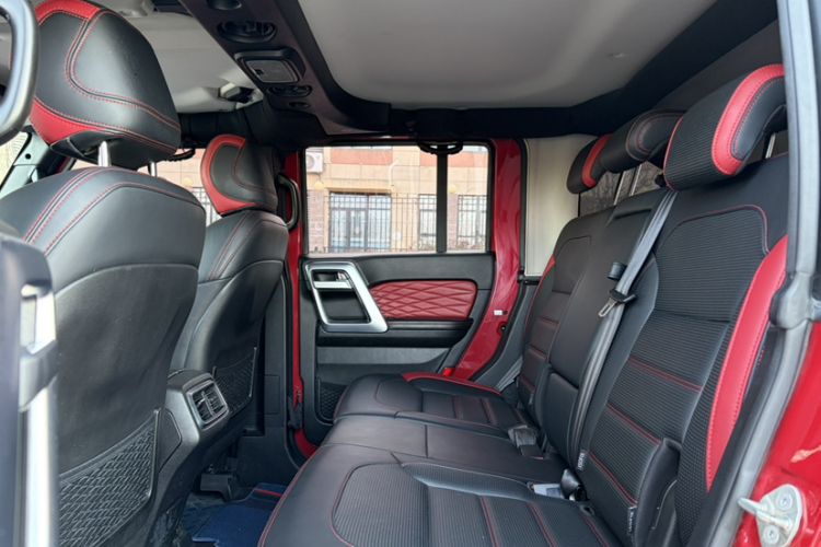 Used  BJ40 2019 PLUS 2.3T Automatic Four-Wheel Drive Premium Edition China VI