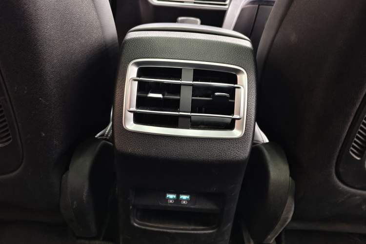 Used BYD Song Pro New Energy 2019 DM 1.5T Four-Wheel Drive High-Energy Version
