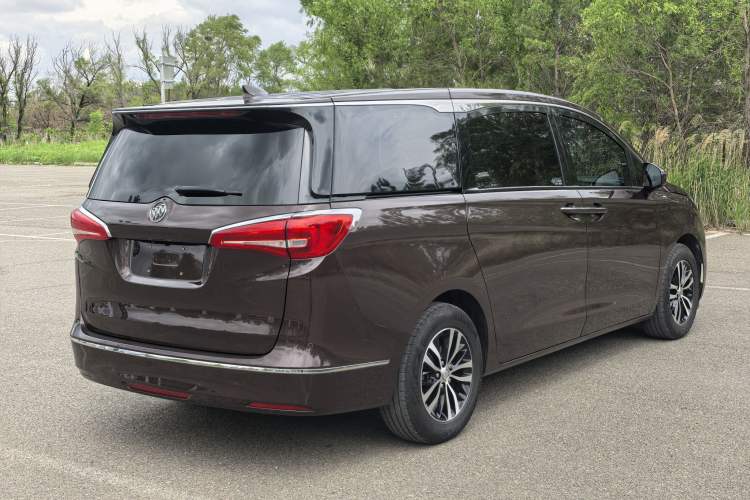 Used Buick GL8 2017 ES 28T Luxury Model China V Standard
