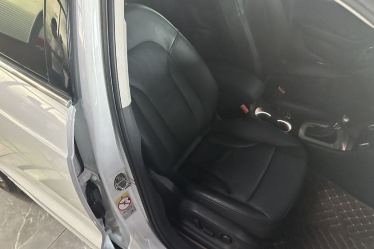 Used Audi Q3 2015 35 TFSI Comfort Model
