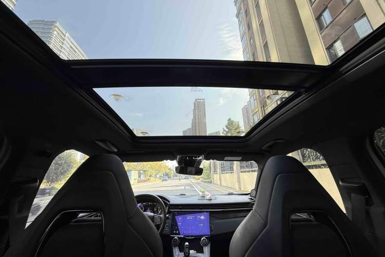 Used Lynk & Co 01 EM-P 2021 1.5TD PHEV Halo
