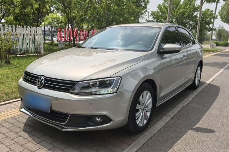 Used Volkswagen Sagitar 2014 1.4TSI Automatic Luxury Model
