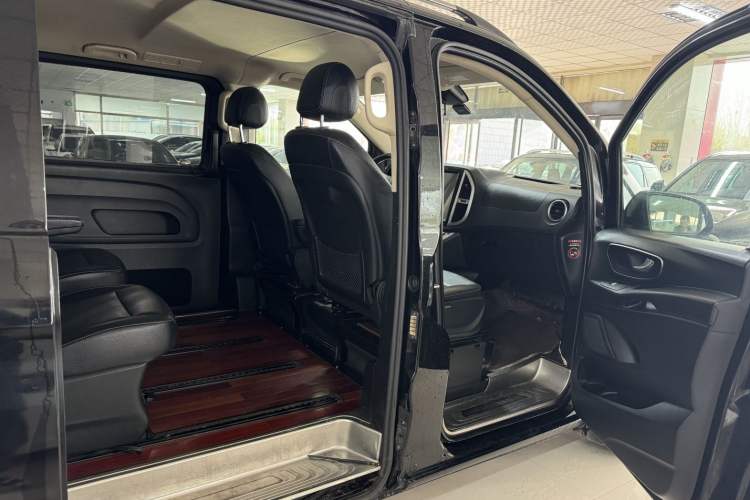 Used Mercedes-Benz Vito 2018 2.0T Business Version China V Emission Standard
