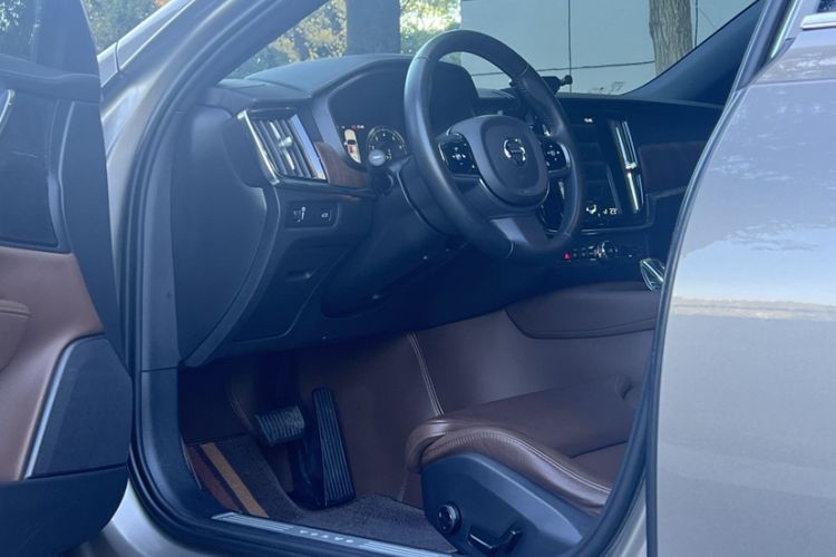 Used Volvo S90 2021 B5 Zhiyuan Luxury Edition
