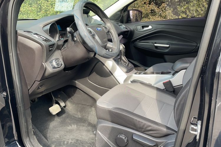 Used Ford Kuga 2013 1.6L GTDi Two-Wheel-Drive Comfort Model