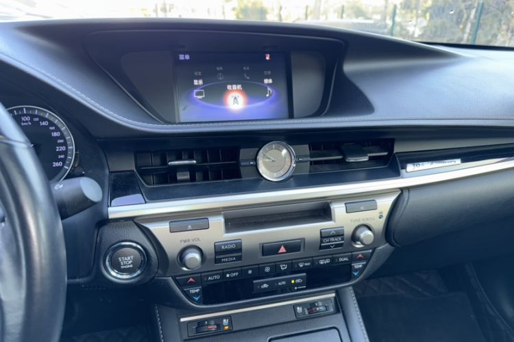 Used Lexus ES 2017 200 30th Anniversary Edition
