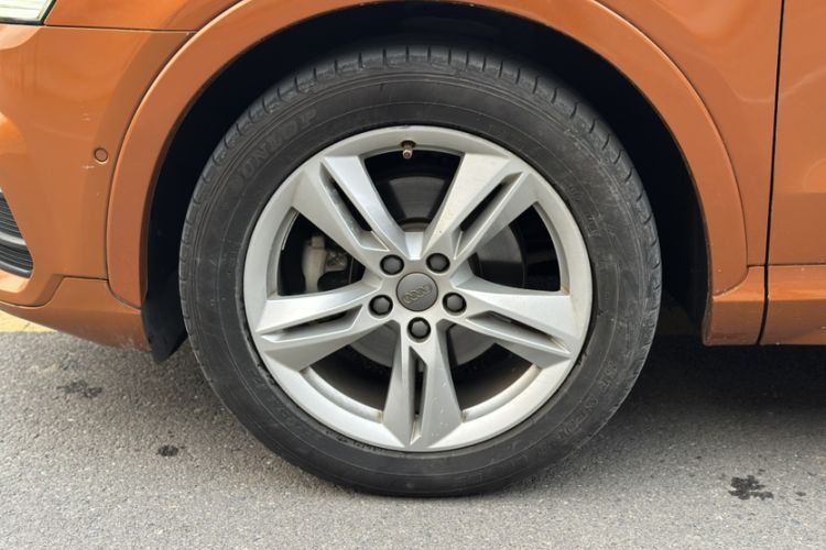 Used Audi Q3 2016 35 TFSI quattro all-wheel-drive style model
