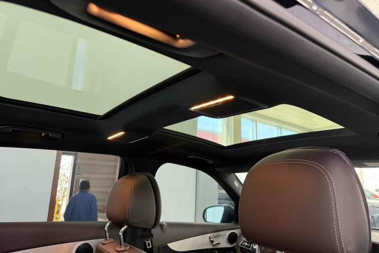 Used Mercedes-Benz GLC 2022 Refreshed GLC 260 L 4MATIC Dynamic Edition
