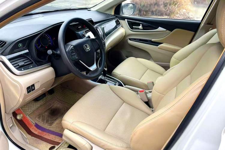 Used Honda Crider 2015 1.8L Automatic Luxury Edition
