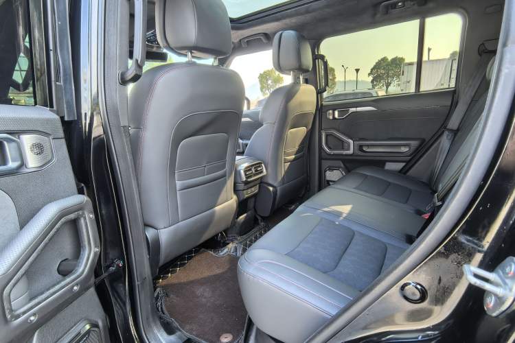 Used JETOUR Traveler 2023 2.0T All-Wheel Drive Conquer PRO
