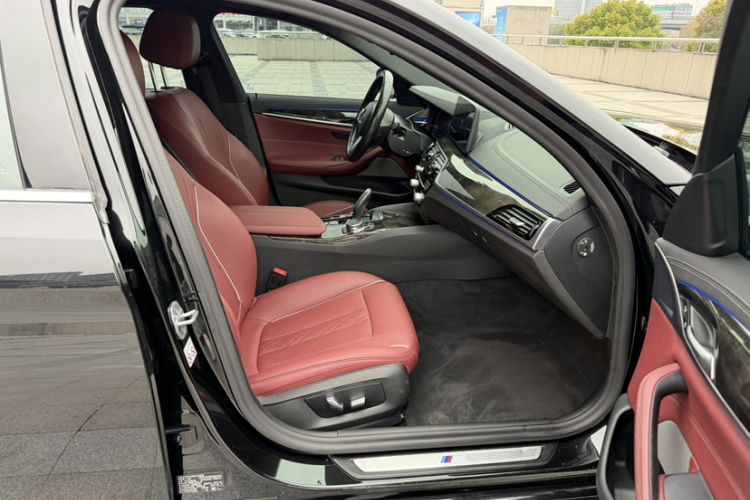 Used BMW 5 Series 2021 525Li M Sport Package