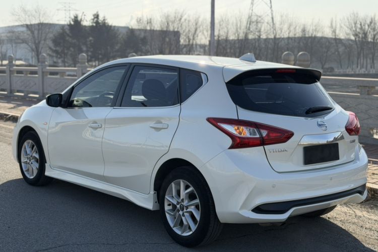 Used Nissan Tiida 2021 1.6L CVT Cool Edition
