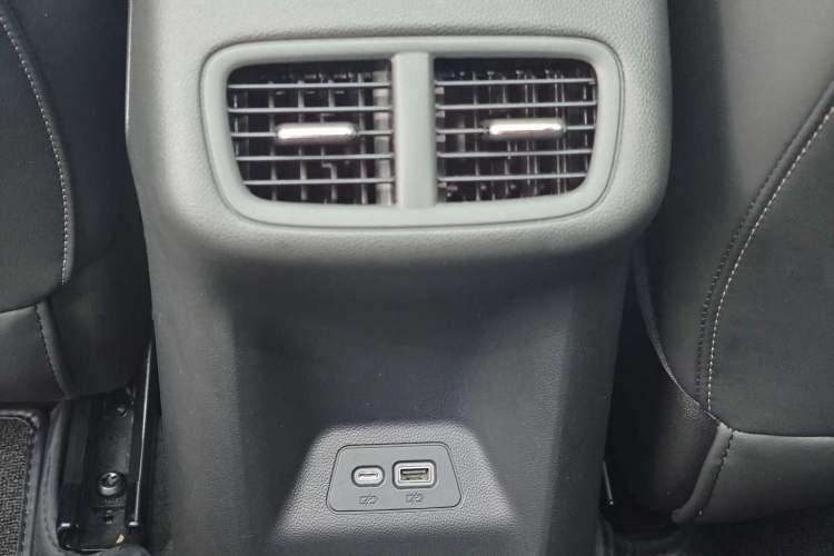 Used Buick Envision 2023 Encore S 552T Two-Wheel Drive Luxury Model
