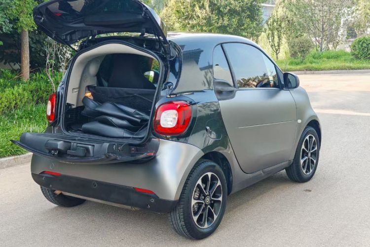 Used  fortwo 2015 1.0L 52 kW Hardtop Passion Edition
