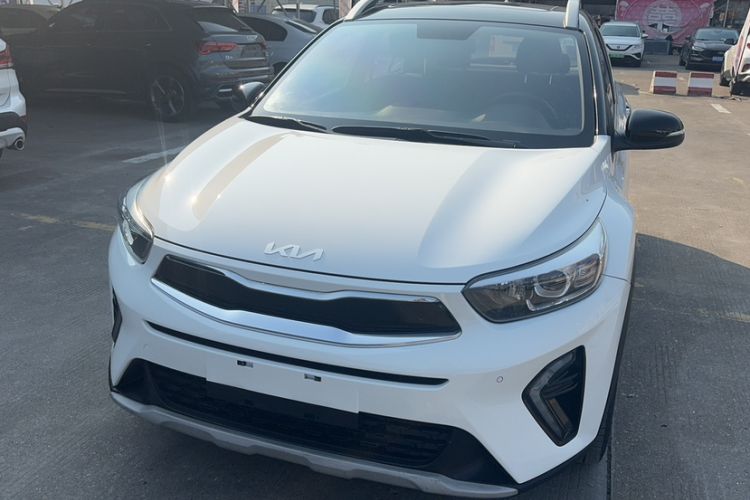 Used Kia kx1 Stonic 2021 1.4L CVT Fun & Sunroof Model