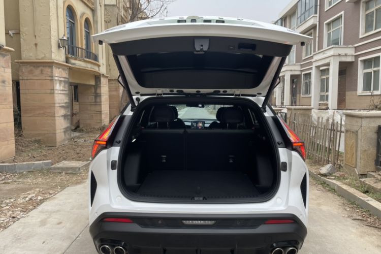 Used Geely Auto Emgrand X7 Sport 2024 1.5TD Smart Connect+
