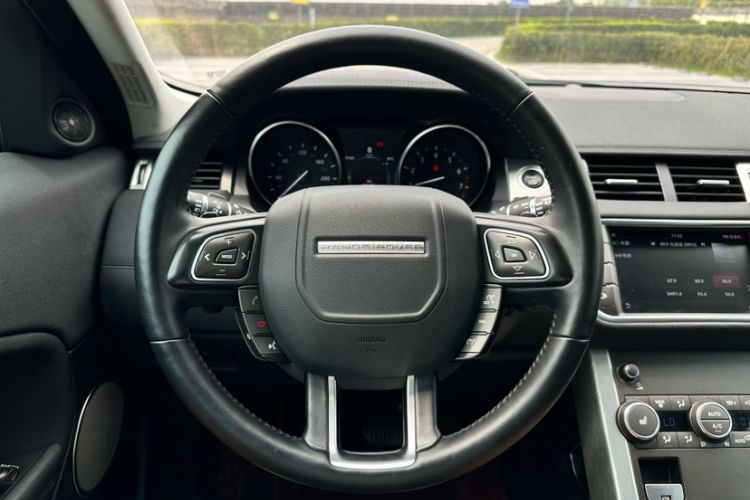 Used Land Rover Range Rover Evoque 2017 2.0T PURE Style Edition
