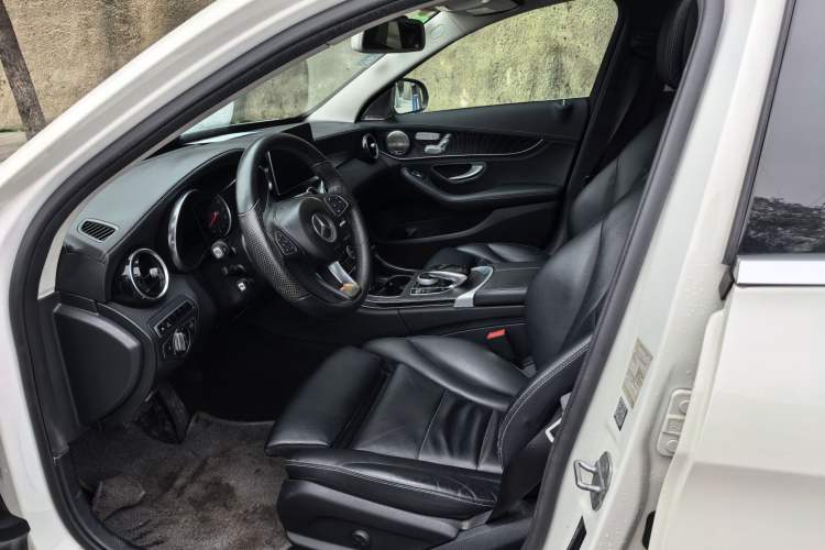 Used Mercedes-Benz C-Class 2015 C 260 L Sport Edition
