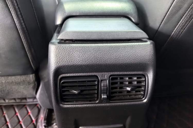 Used Nissan Sylphy 2014 1.6XV CVT Deluxe Edition
