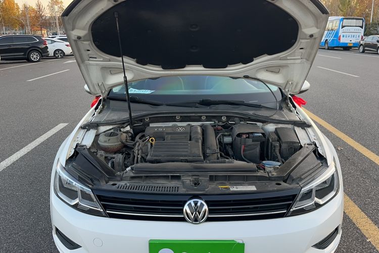 Used Volkswagen Lamando 2015 280TSI DSG Comfort Edition
