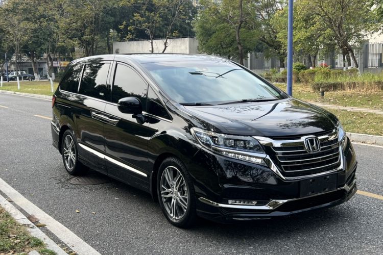 Used Honda Elysion 2019 2.0L Hybrid Luxury Edition
