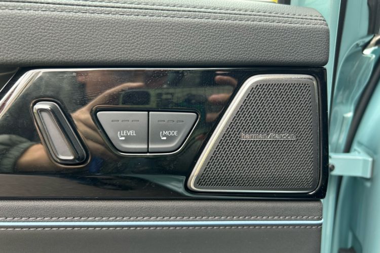 Used Volkswagen Passat 2025 Pro 380TSI Starry Dragon Luxury Edition
