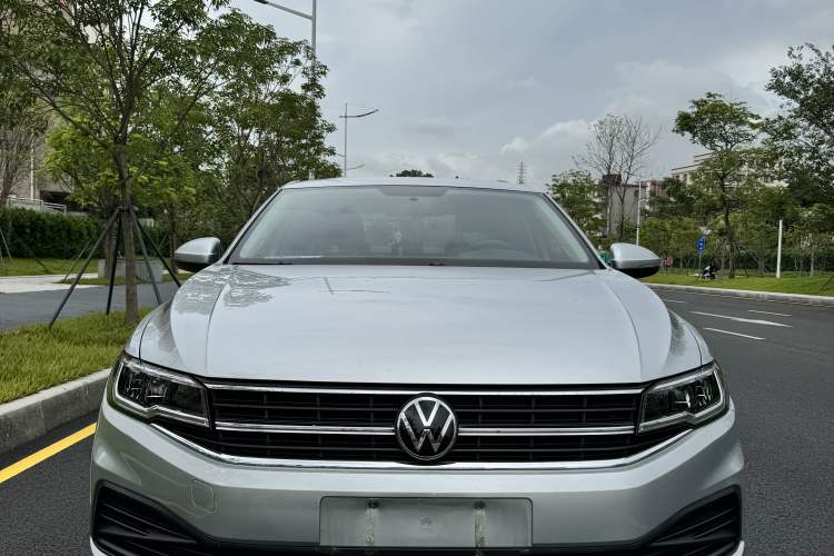 Used Volkswagen Bora 2021 1.5L Automatic Fashionable Smart Connectivity Version
