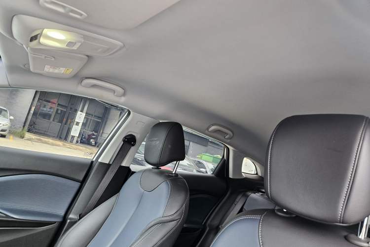 Used Buick Velite 6 2023 430km Range Commuter Version
