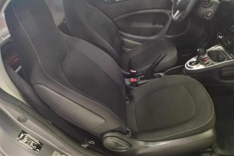 Used  fortwo 2018 1.0L 52kW Hardtop Passion Edition China V Standard
