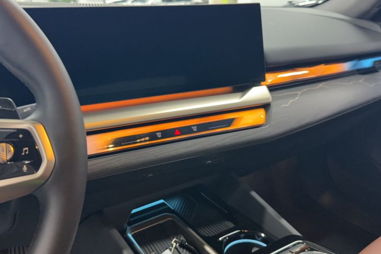 Used BMW 5 Series 2024 530Li Luxury Edition M Sport Package
