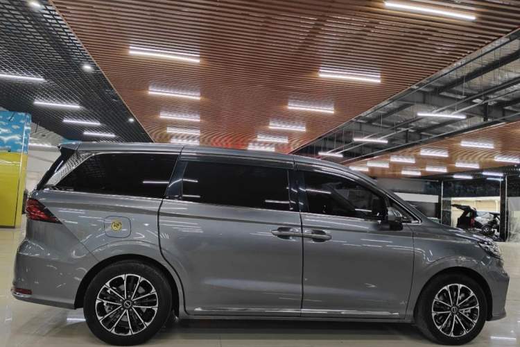 Used Roewe iMAX8 2021 400TGI Supreme Series Lu Zun Edition
