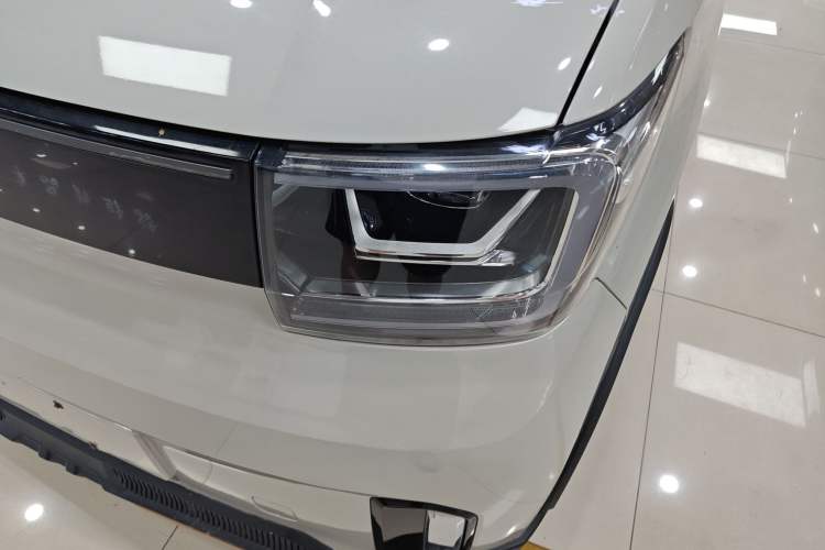 Used Wuling Hongguang MINIEV 2022 GAMEBOY 300km Enthusiast Model with Lithium Iron Phosphate
