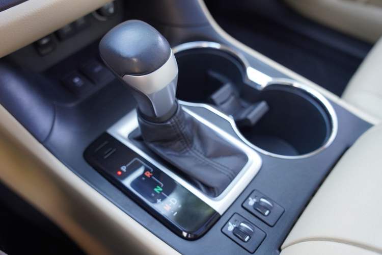 Used Toyota Highlander 2018 2.0T Four-Wheel Drive Prestige Version 7 Seats China VI Standard
