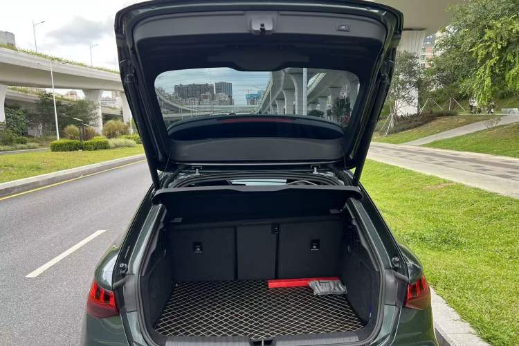 Used Lynk & Co 06 2023 Remix 1.5T JinPro
